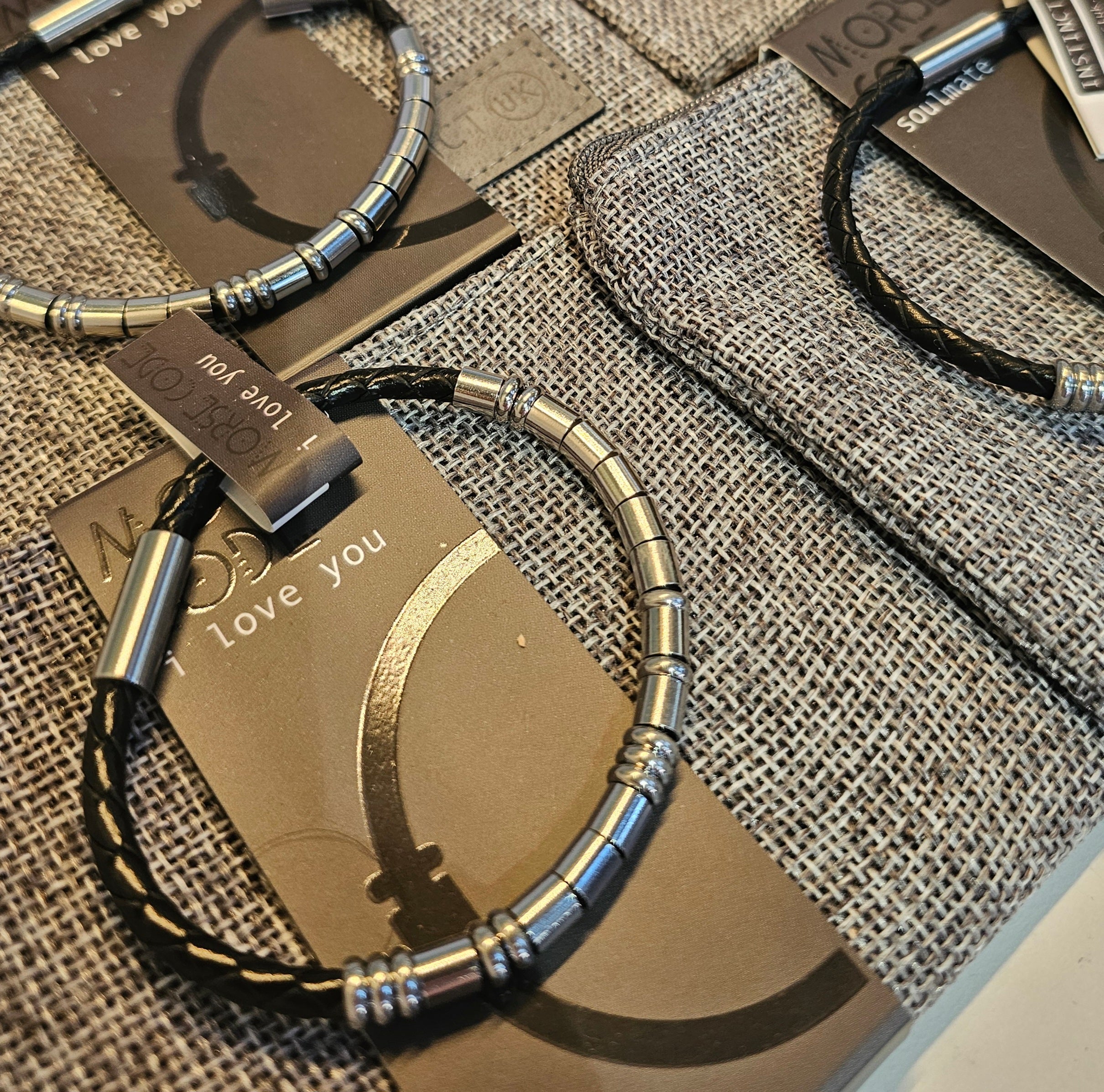 Jewellery & Keepsakes