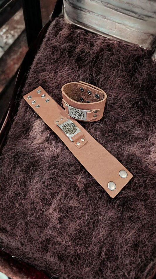 Vegvisir Cuff